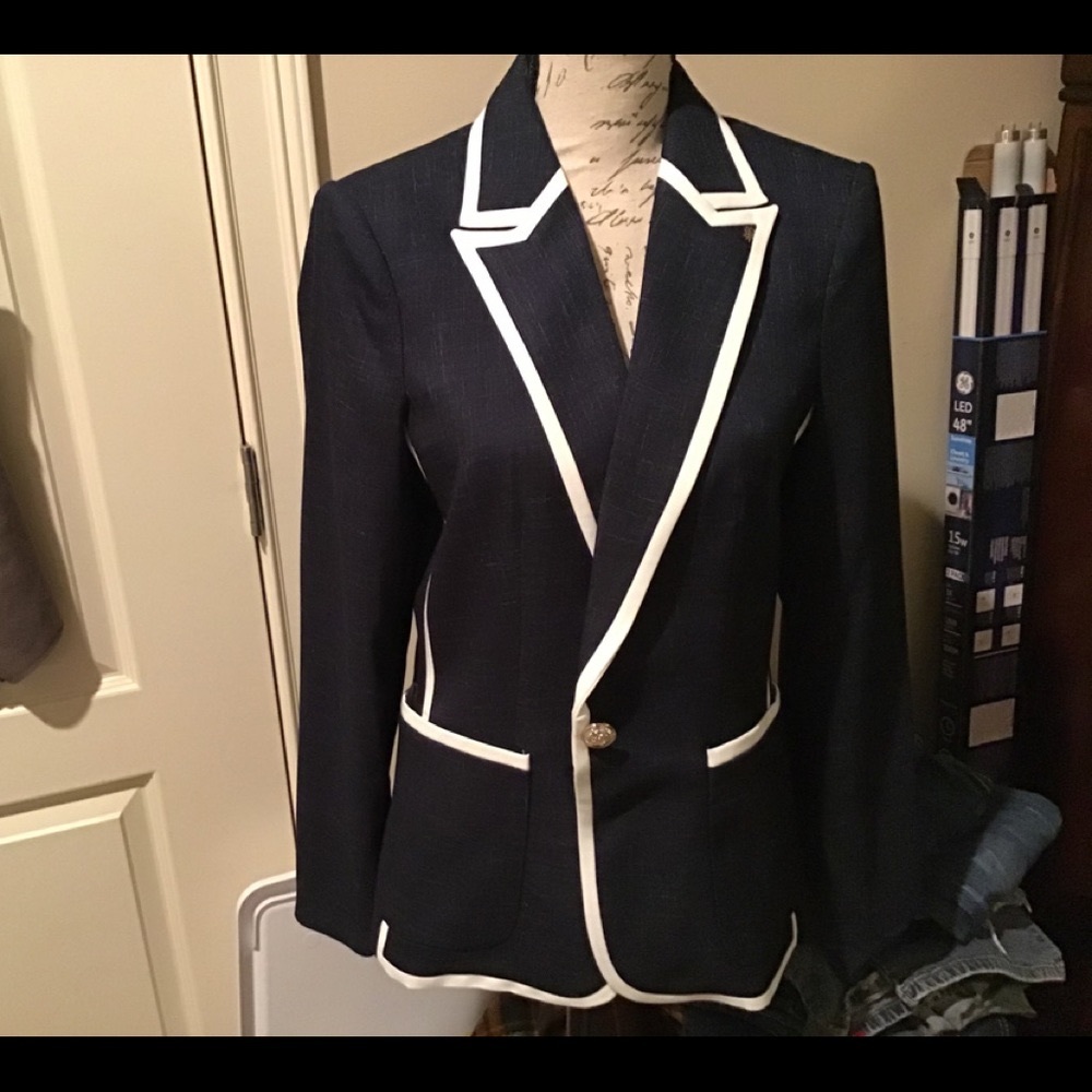 Tommy Hilfiger jacket with white piping